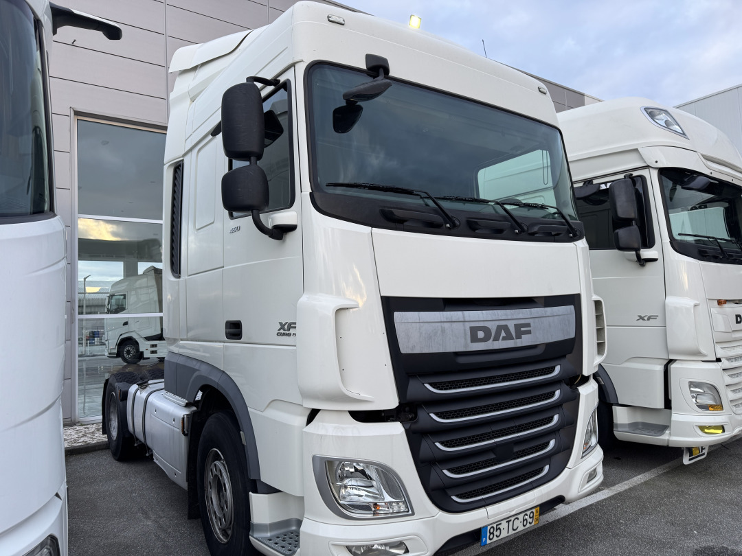 DAF XF 460 - Vlačilec: slika 2 DAF XF 460 - Vlačilec: slika 2
