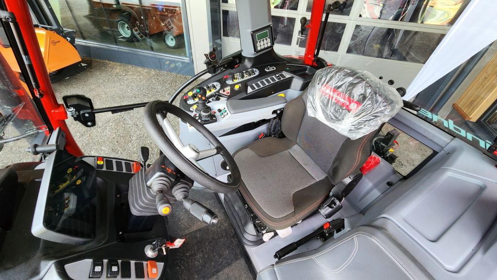 Lindner Lintrac 100 (15957) - Traktor: slika 2 Lindner Lintrac 100 (15957) - Traktor: slika 2