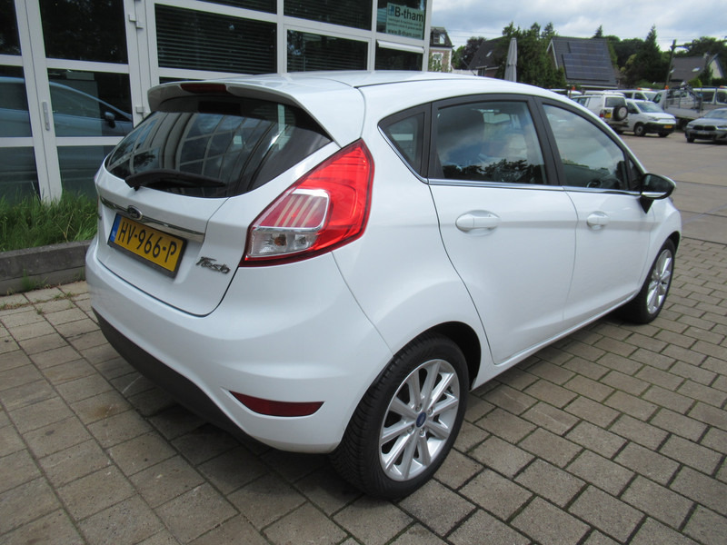 Kombilimuzina Ford Fiesta 1.0 EcoBoost 74KW Titanium 5-deurs: slika 6