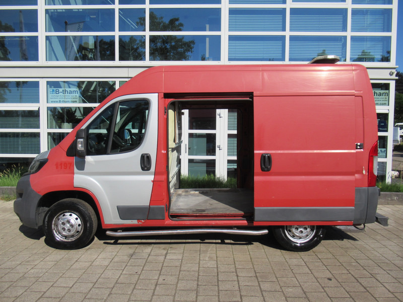 Peugeot Boxer 330 2.0 HDI 81KW L1H2 Pro AIRCO - Klima - Mali kombi: slika 3 Peugeot Boxer 330 2.0 HDI 81KW L1H2 Pro AIRCO - Klima - Mali kombi: slika 3