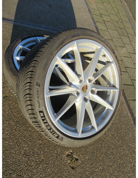 Kompletno kolo za Avtomobil Porsche 911 992 20-/21 Carrera S Winterbanden Set Wielen: slika 7