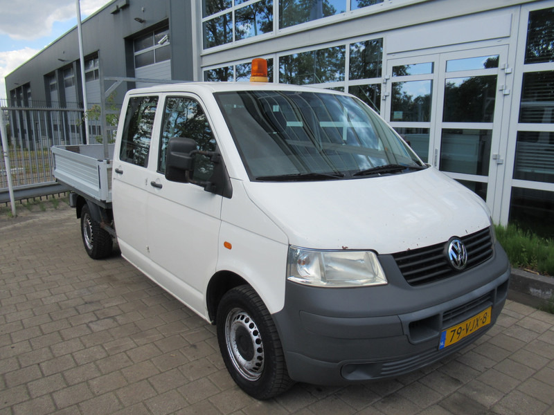 Volkswagen Transporter T5 2.5 TDI 96KW 340 DOKA Dubbelcabine - Dostavno vozilo s kesonom, Dostavno vozilo z dvojno kabino: slika 4 Volkswagen Transporter T5 2.5 TDI 96KW 340 DOKA Dubbelcabine - Dostavno vozilo s kesonom, Dostavno vozilo z dvojno kabino: slika 4