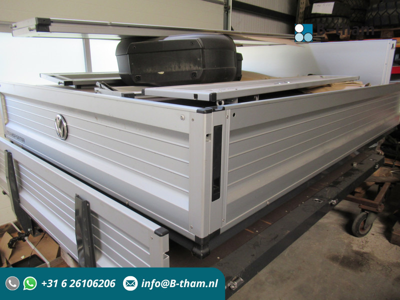 Volkswagen Transporter T5 - T6 Enkelcabine L2 - Dostavno vozilo s kesonom: slika 1 Volkswagen Transporter T5 - T6 Enkelcabine L2 - Dostavno vozilo s kesonom: slika 1