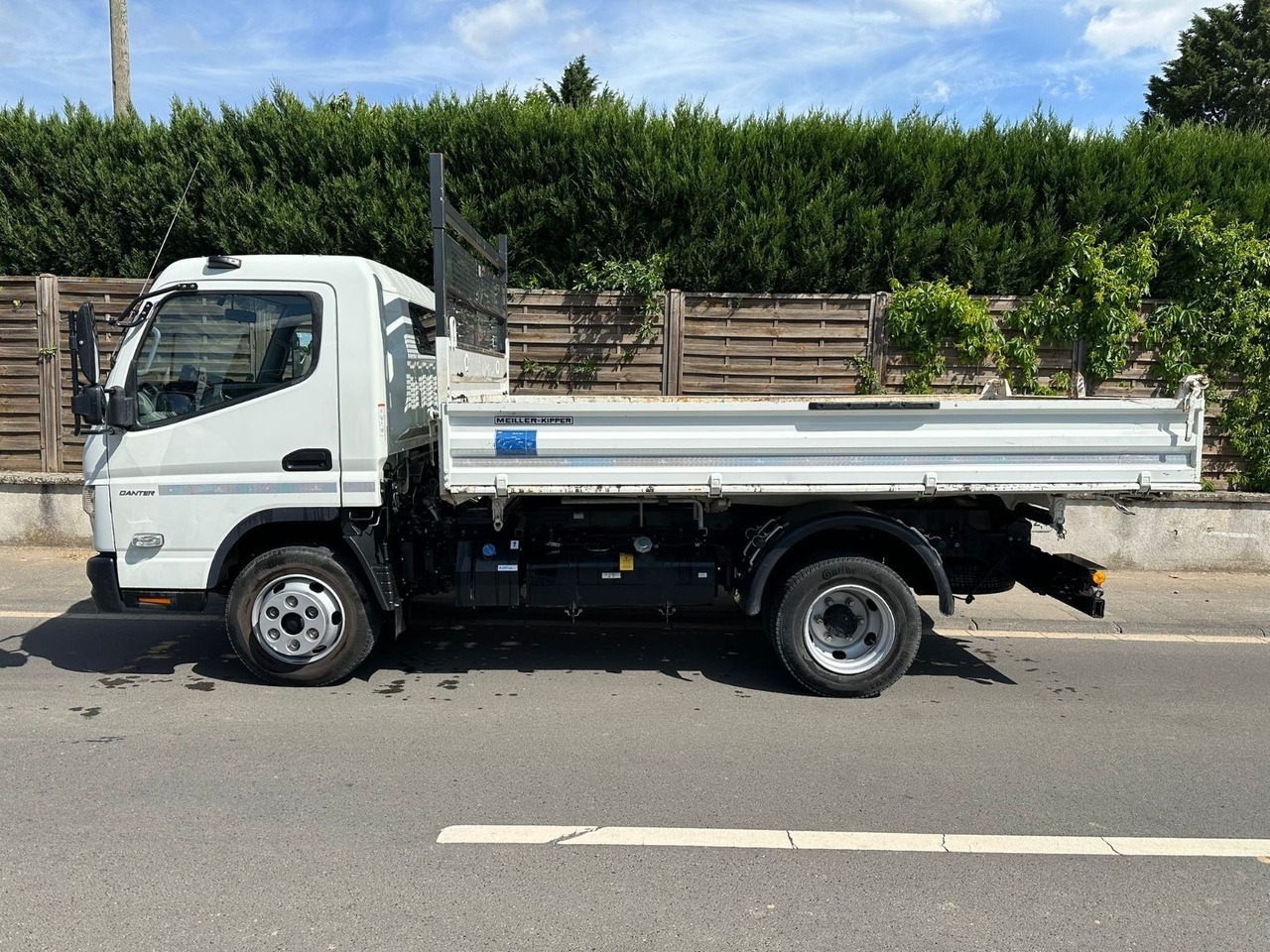 FUSO Canter 7C18/Meiller 3-S-K*Top-Deal!* - Dostavno vozilo prekucnik: slika 3 FUSO Canter 7C18/Meiller 3-S-K*Top-Deal!* - Dostavno vozilo prekucnik: slika 3