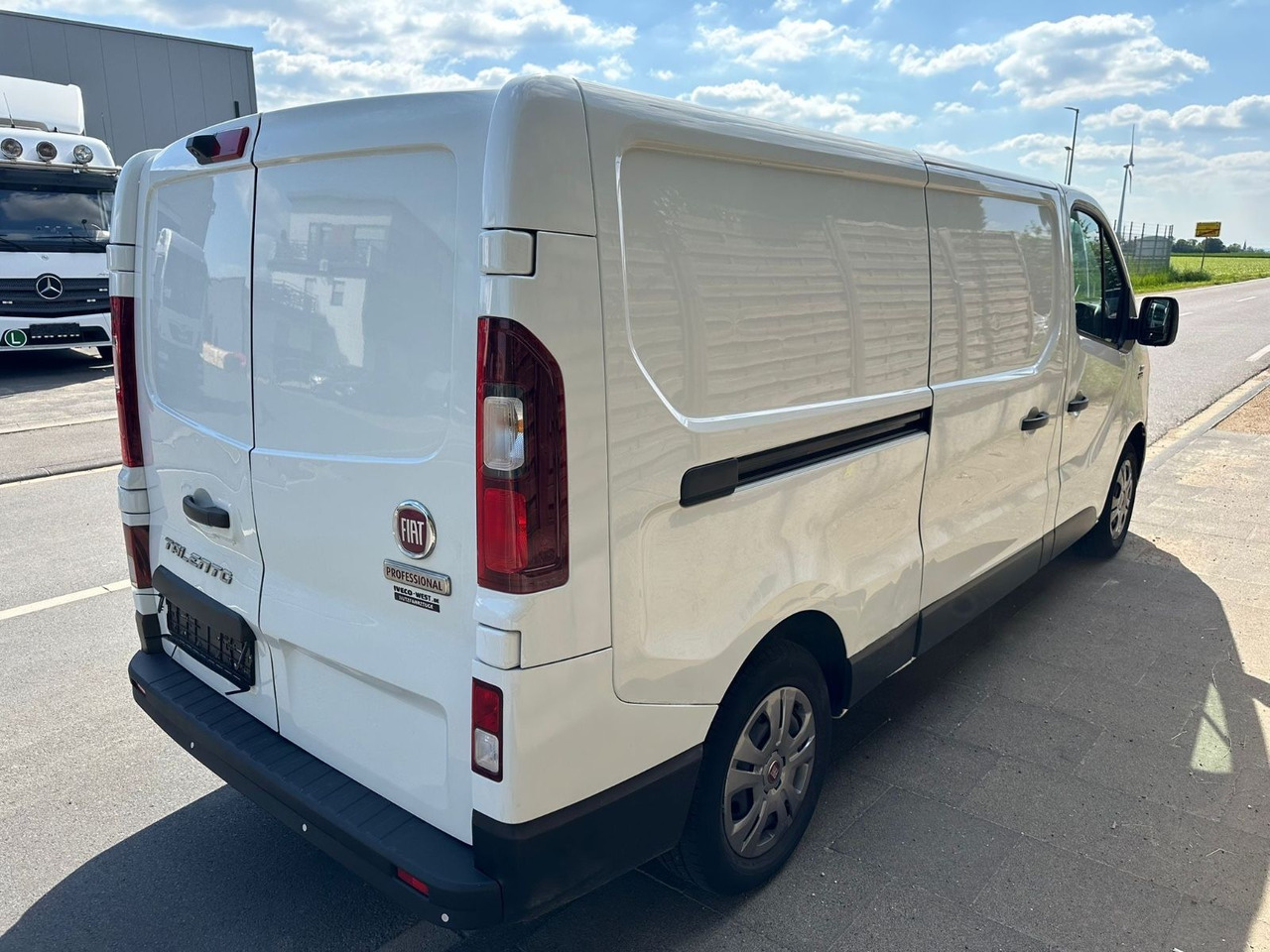 Fiat Talento 2.0 Ecojet L2H1*Kamera* Serviceneu*Klima - Mali kombi: slika 4 Fiat Talento 2.0 Ecojet L2H1*Kamera* Serviceneu*Klima - Mali kombi: slika 4