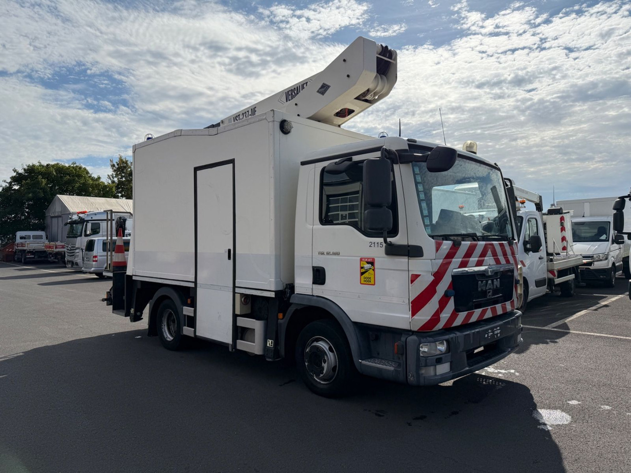 MAN TGL 12.180 Versalift/15m/orig.km/Top - Dvižna ploščad montirana na tovornjak: slika 2 MAN TGL 12.180 Versalift/15m/orig.km/Top - Dvižna ploščad montirana na tovornjak: slika 2