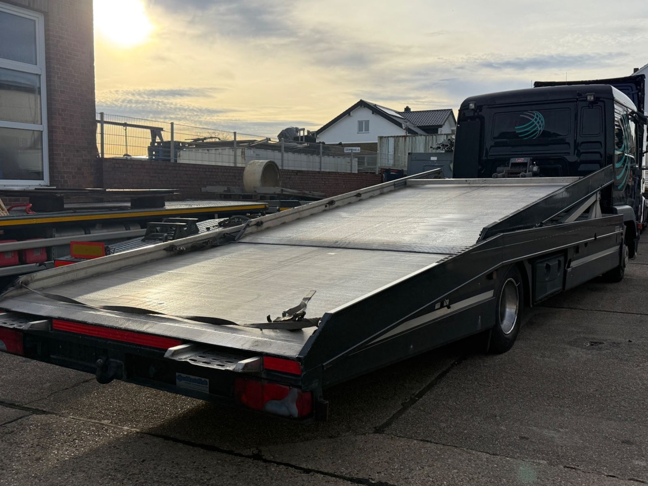 MAN TGL 8.210BL Moetefindt Doppelstock, Klima, Winde - Tovornjak avtotransporter: slika 2 MAN TGL 8.210BL Moetefindt Doppelstock, Klima, Winde - Tovornjak avtotransporter: slika 2