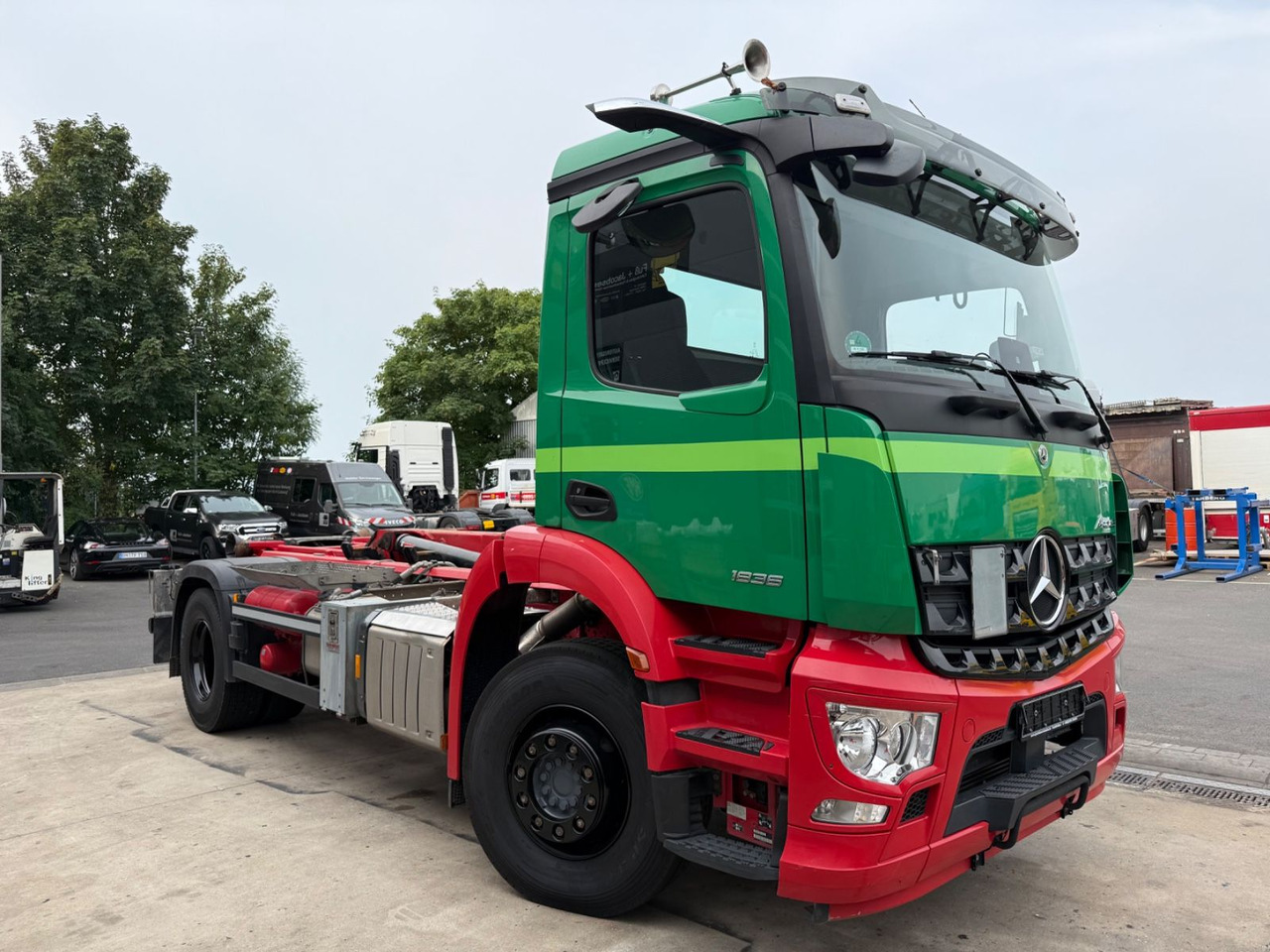 Mercedes-Benz Arocs 1836/10,7L/Hiab Ultima 14S/4x2/Autom./Top - Kotalni prekucni tovornjak: slika 4 Mercedes-Benz Arocs 1836/10,7L/Hiab Ultima 14S/4x2/Autom./Top - Kotalni prekucni tovornjak: slika 4