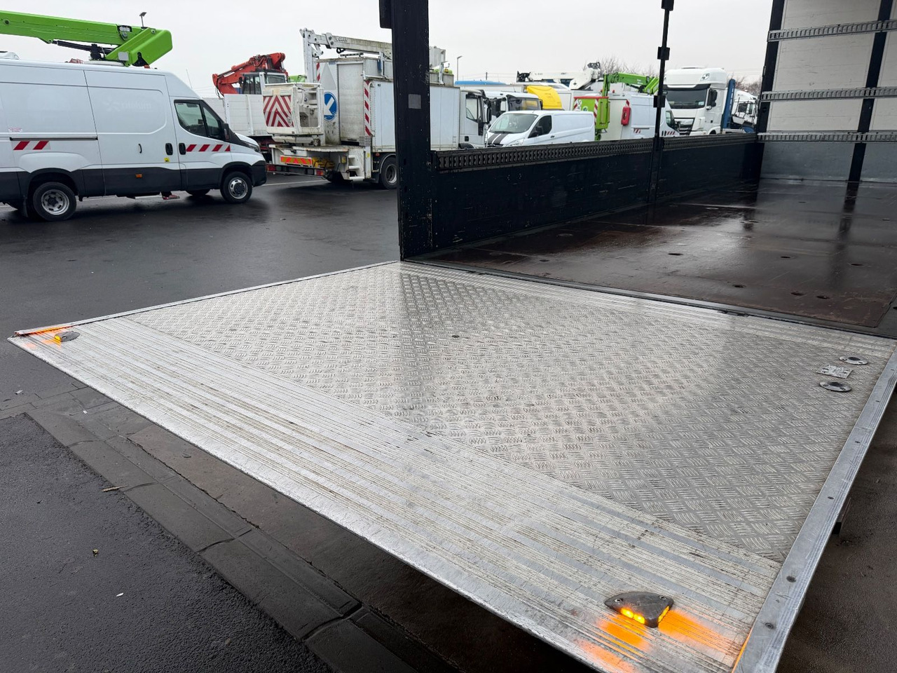 Tovornjak s ponjavo Mercedes-Benz Atego 1530 Pritsche/Plane, Palfinger Lbw, Edscha: slika 18 Tovornjak s ponjavo Mercedes-Benz Atego 1530 Pritsche/Plane, Palfinger Lbw, Edscha: slika 18