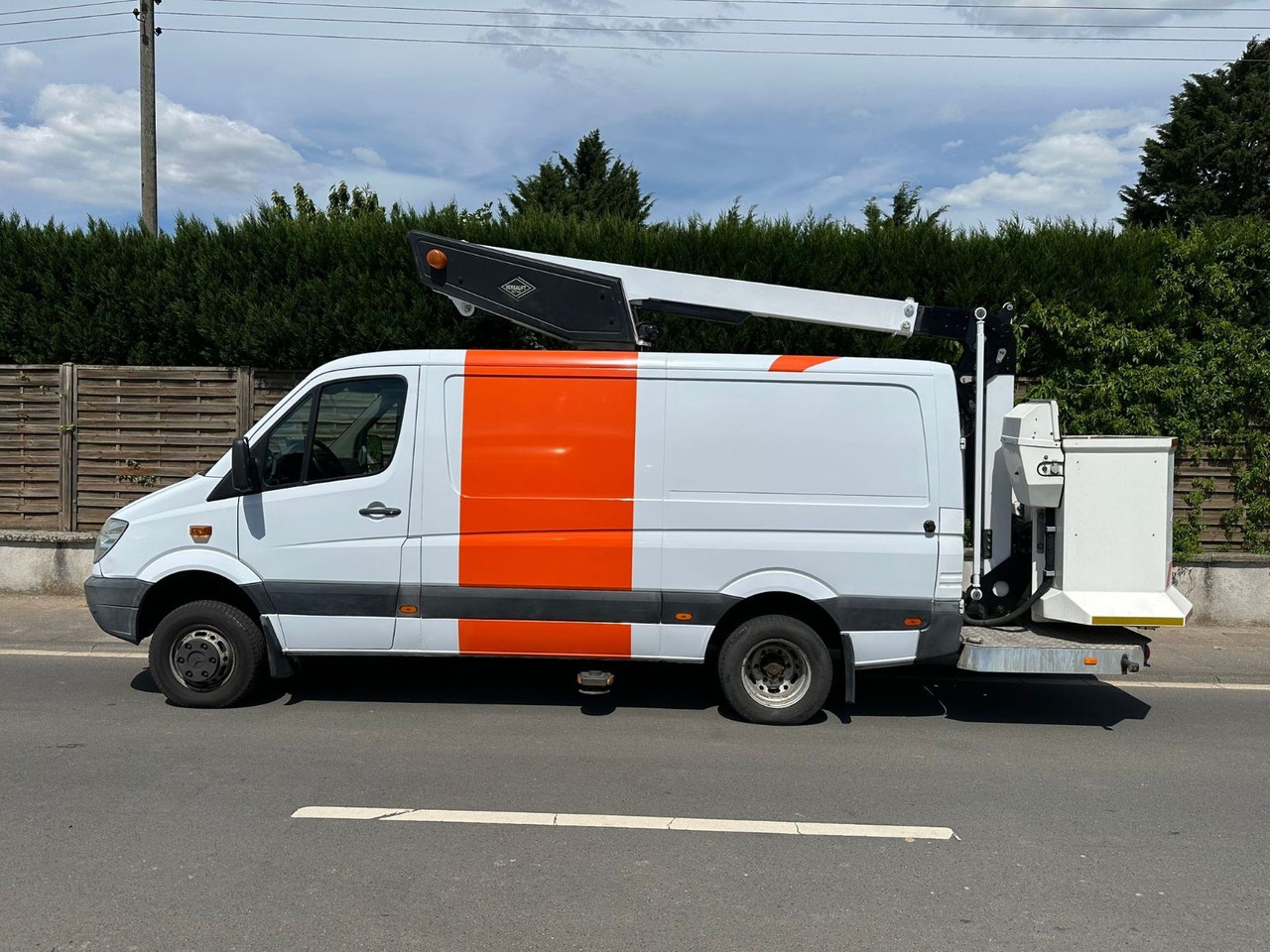 Mercedes-Benz Sprinter 515 CDI 4X4 13,2m Versailift ET-38-LFHD - Dvižna ploščad montirana na tovornjak: slika 2 Mercedes-Benz Sprinter 515 CDI 4X4 13,2m Versailift ET-38-LFHD - Dvižna ploščad montirana na tovornjak: slika 2