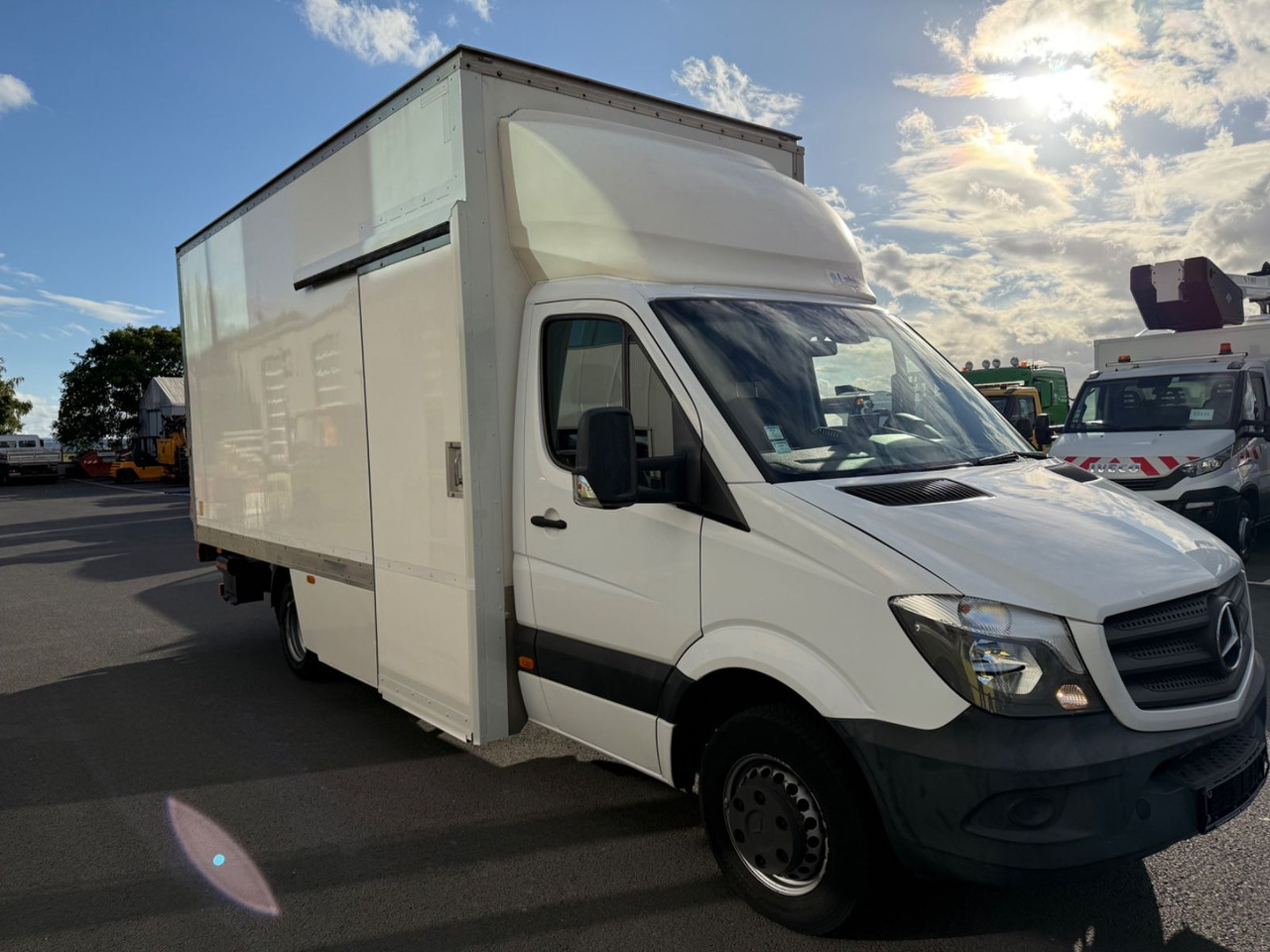 Mercedes-Benz Sprinter II 516 CDI Automatik/LBW/Koffer/Kamera - Dostavno vozilo z zabojnikom: slika 1 Mercedes-Benz Sprinter II 516 CDI Automatik/LBW/Koffer/Kamera - Dostavno vozilo z zabojnikom: slika 1