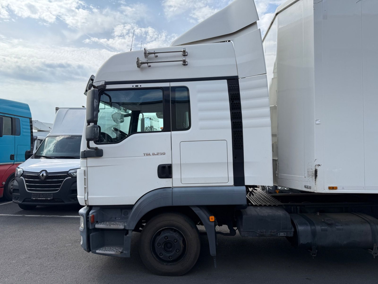 MAN TGL 8.250 2x Bett/ Automatik/ Blatt-Luft - Vlačilec: slika 5 MAN TGL 8.250 2x Bett/ Automatik/ Blatt-Luft - Vlačilec: slika 5
