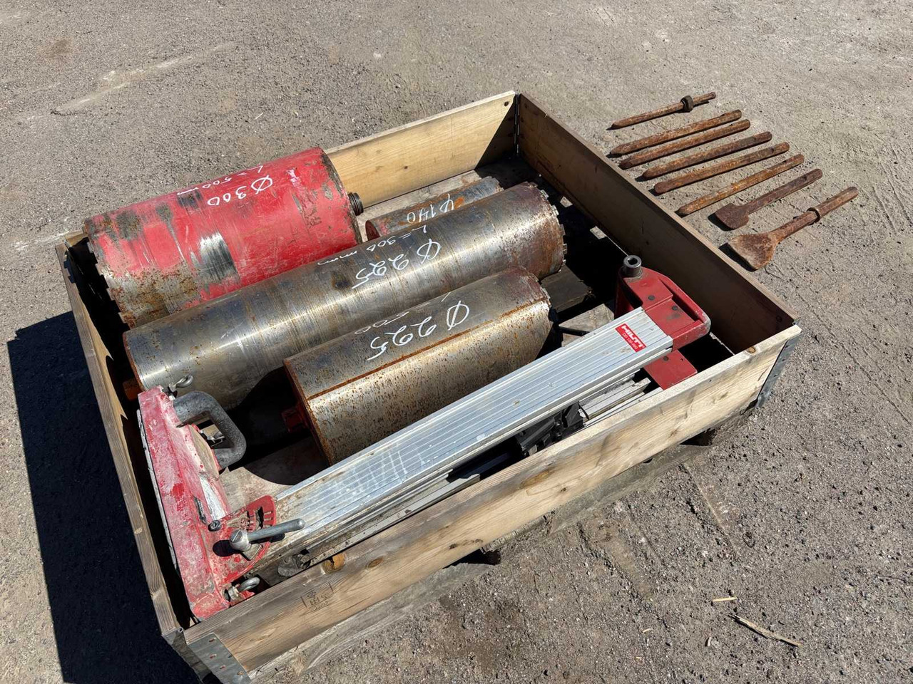 Drilling equipment accessories - Orodje/ Oprema: slika 1 Drilling equipment accessories - Orodje/ Oprema: slika 1