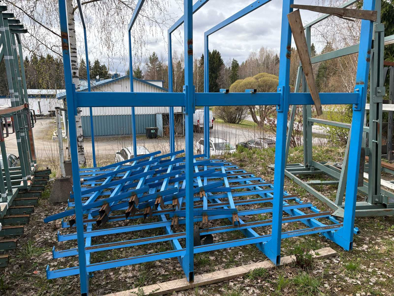 Storage rack frame - Skladiščni regal: slika 1 Storage rack frame - Skladiščni regal: slika 1