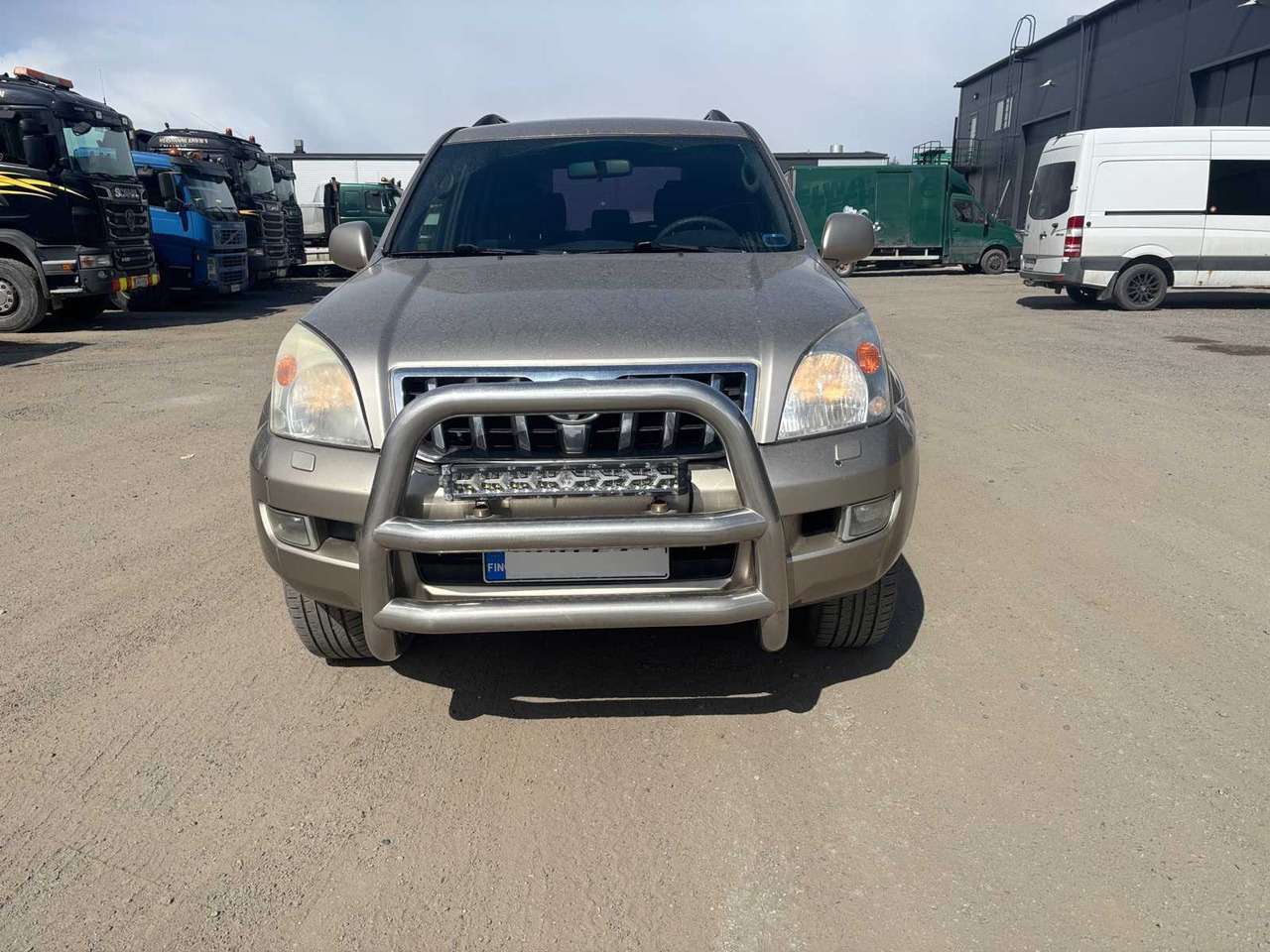 Toyota Land Cruiser 3.0 - Avtomobil: slika 2 Toyota Land Cruiser 3.0 - Avtomobil: slika 2