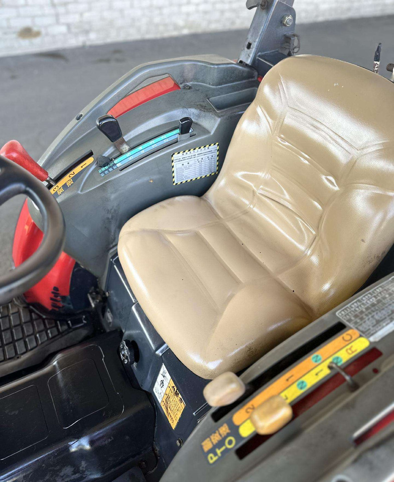 Yanmar EF222 - Traktor: slika 5 Yanmar EF222 - Traktor: slika 5