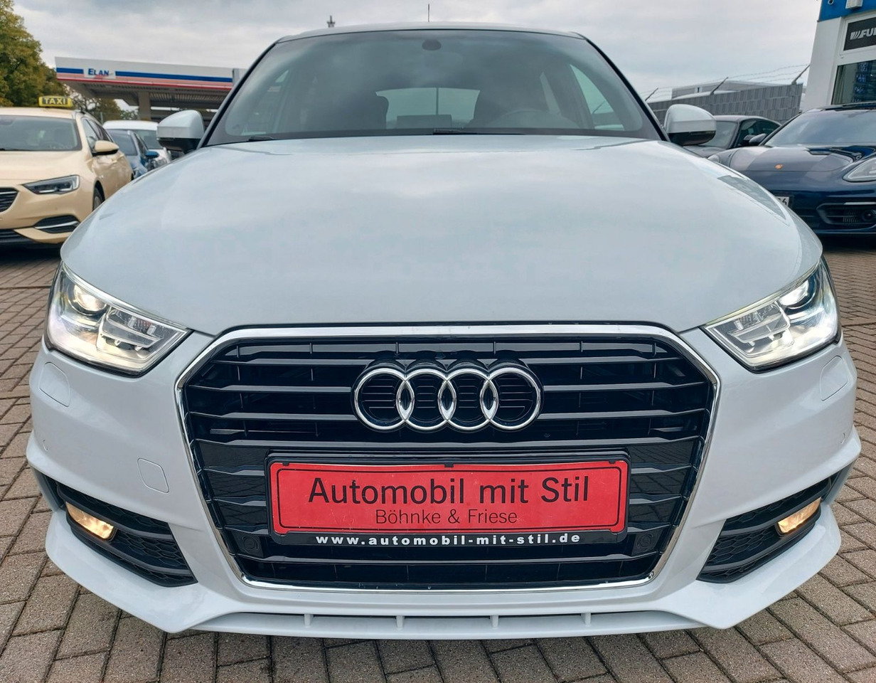Audi A1 Sportback sport S-Line Pano Bose Xenon DAB - Limuzina: slika 4 Audi A1 Sportback sport S-Line Pano Bose Xenon DAB - Limuzina: slika 4