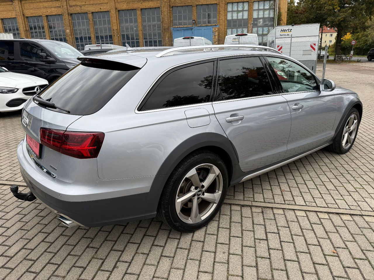 Audi A6 Allroad quattro 3.0 TDI LED LASER NAVI ALCANT - Karavan: slika 4 Audi A6 Allroad quattro 3.0 TDI LED LASER NAVI ALCANT - Karavan: slika 4