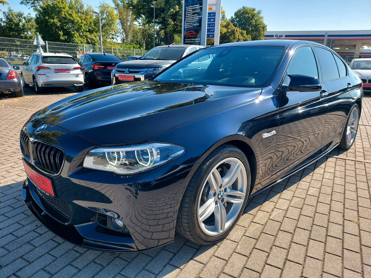 BMW 550i Limousine Autom. M-Sport HUD Glasdach H&K - Limuzina: slika 3 BMW 550i Limousine Autom. M-Sport HUD Glasdach H&K - Limuzina: slika 3