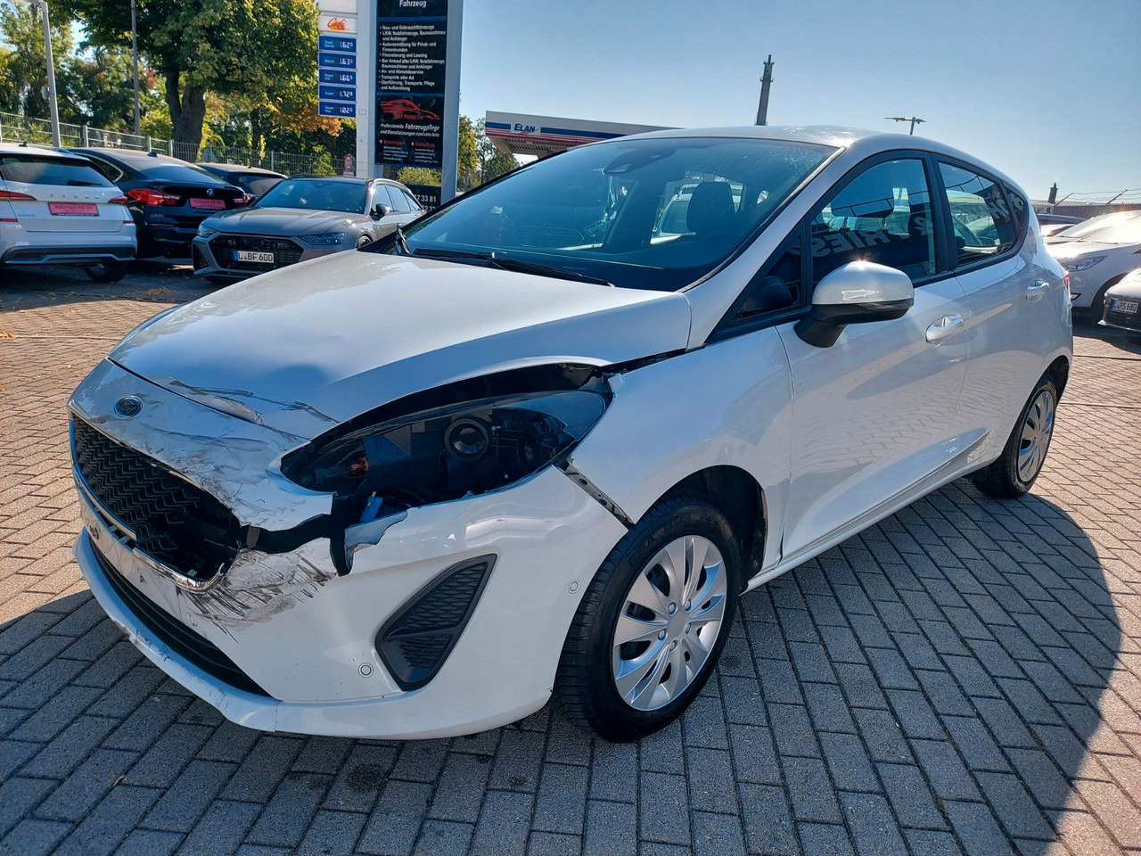 Ford Fiesta Trend KLIMAA. TEMPOMAT SHZ SPURWECHSEL - Avtomobil: slika 1 Ford Fiesta Trend KLIMAA. TEMPOMAT SHZ SPURWECHSEL - Avtomobil: slika 1