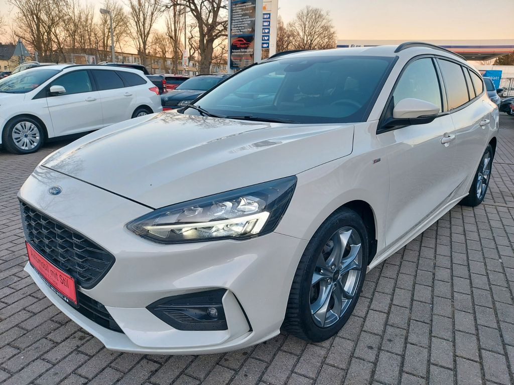 Ford Focus Turnier ST-Line LED Navi Kamera Spurassist - Avtomobil: slika 4 Ford Focus Turnier ST-Line LED Navi Kamera Spurassist - Avtomobil: slika 4