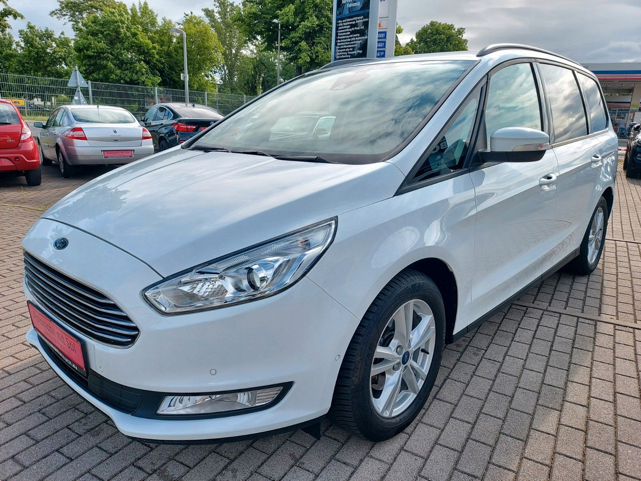 Ford Galaxy 7 Sitze Navi Kamera Tempo SignAssist - Potniški kombi: slika 2 Ford Galaxy 7 Sitze Navi Kamera Tempo SignAssist - Potniški kombi: slika 2