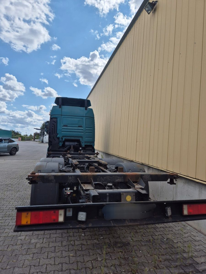 MAN TGX 26.460 Krone Wechsel - Brücke Lift / Luft - Tovornjak-šasija: slika 3 MAN TGX 26.460 Krone Wechsel - Brücke Lift / Luft - Tovornjak-šasija: slika 3