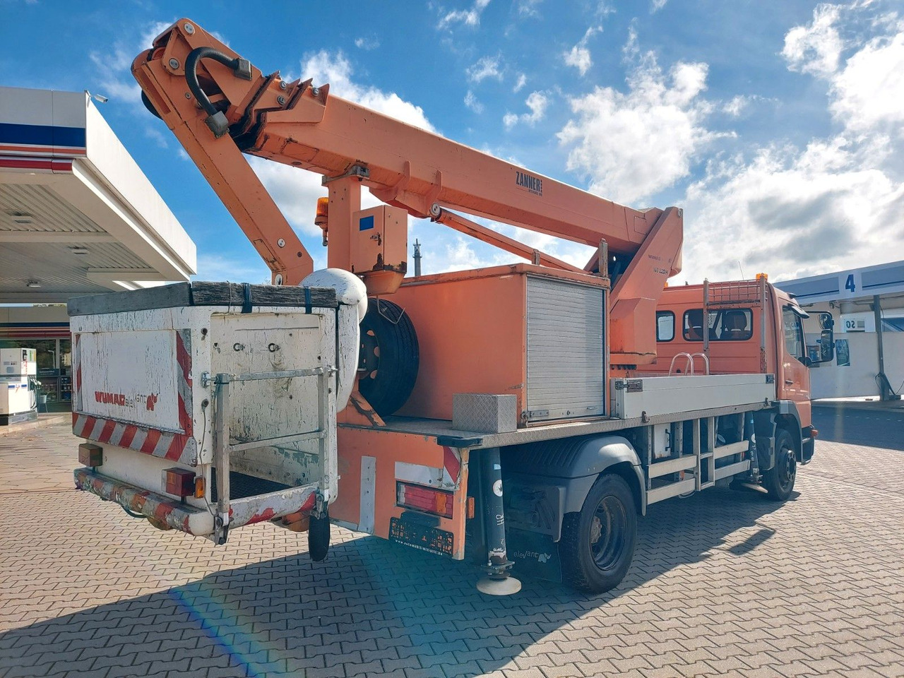 Mercedes-Benz ATEGO 1323 HUBSTEIGER WUMAG WT220H - Dvižna ploščad montirana na tovornjak: slika 4 Mercedes-Benz ATEGO 1323 HUBSTEIGER WUMAG WT220H - Dvižna ploščad montirana na tovornjak: slika 4