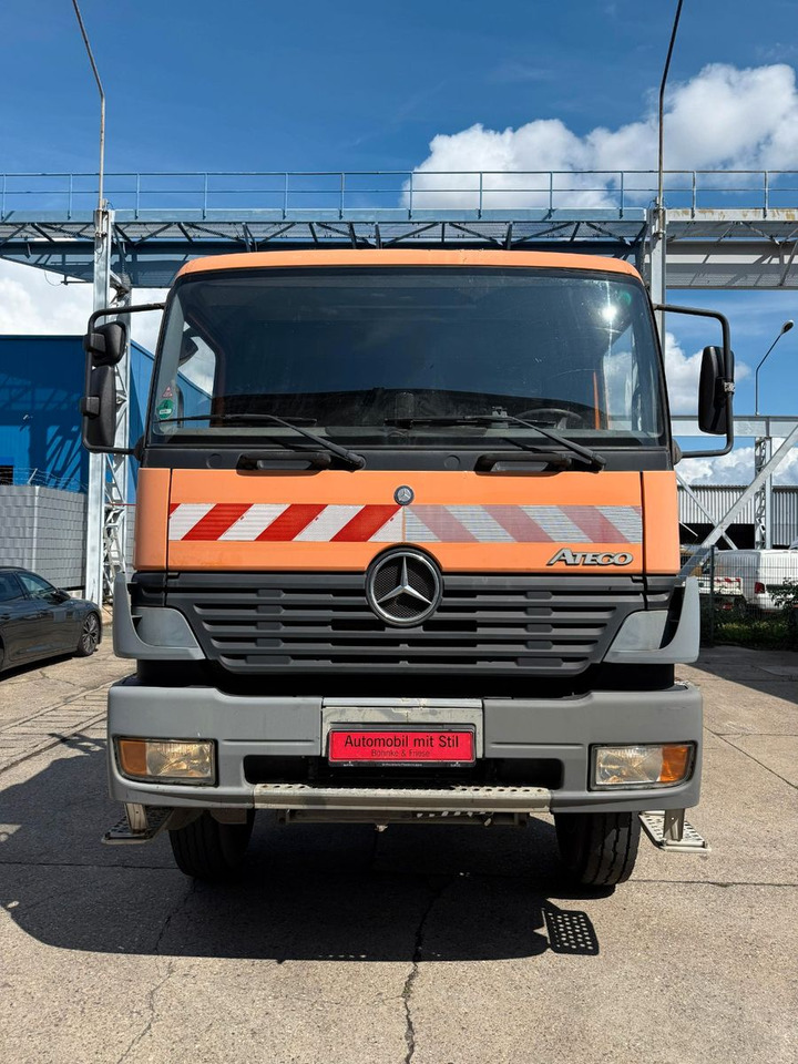 Mercedes-Benz ATEGO 1828 4X4 MEILER + HIAB KRAN 144 FS-3 - Tovornjak prekucnik, Tovornjak z dvigalom: slika 4 Mercedes-Benz ATEGO 1828 4X4 MEILER + HIAB KRAN 144 FS-3 - Tovornjak prekucnik, Tovornjak z dvigalom: slika 4