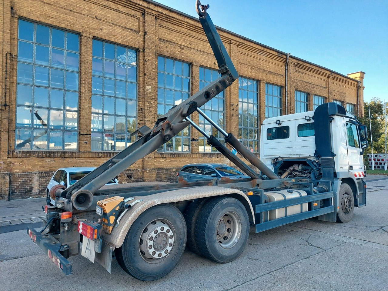 Mercedes-Benz Actros 6-Zyl. 2546 ABROLLKIPPER MEILER - Kotalni prekucni tovornjak: slika 1 Mercedes-Benz Actros 6-Zyl. 2546 ABROLLKIPPER MEILER - Kotalni prekucni tovornjak: slika 1