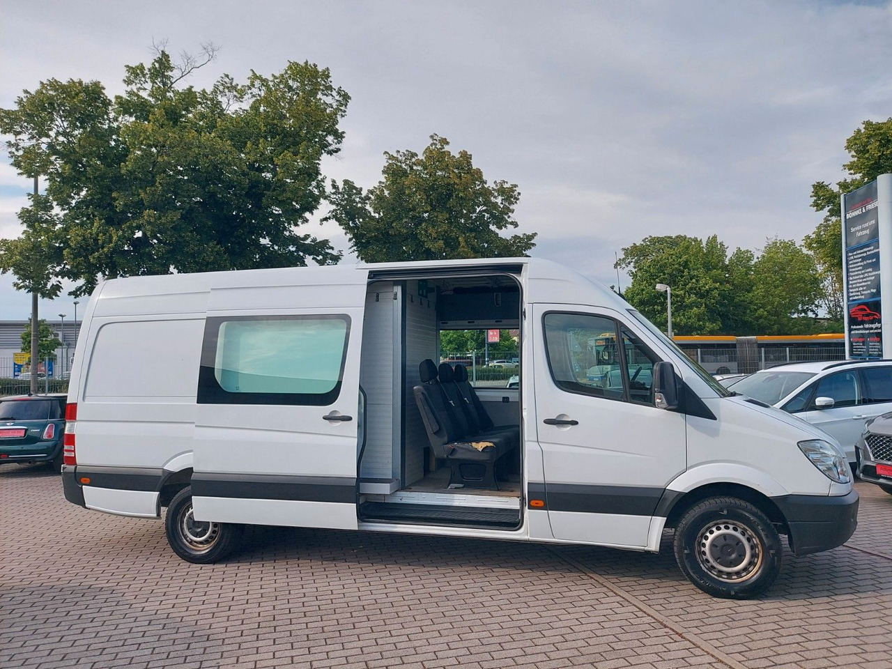 Mercedes-Benz Sprinter II Kasten 316 CDI MIXTO 6 SITZER MAXI - Potniški kombi: slika 1 Mercedes-Benz Sprinter II Kasten 316 CDI MIXTO 6 SITZER MAXI - Potniški kombi: slika 1