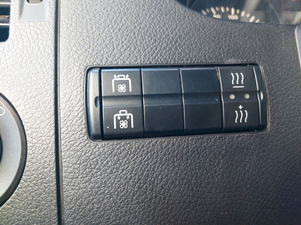 Mercedes-Benz Sprinter II Kasten 516 5T KLIMA AHK MAXI - Furgon: slika 3 Mercedes-Benz Sprinter II Kasten 516 5T KLIMA AHK MAXI - Furgon: slika 3