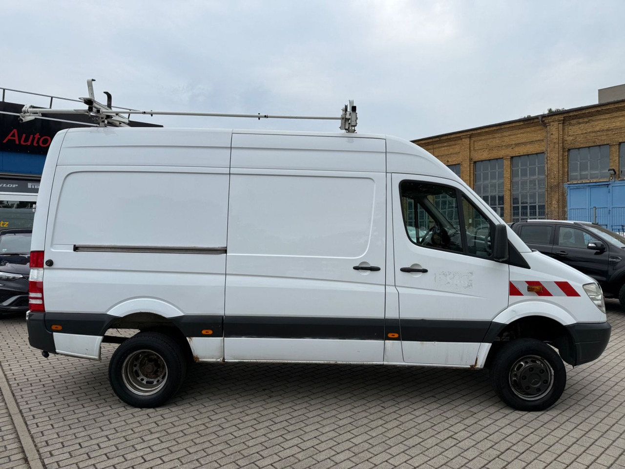 Mercedes-Benz Sprinter II Kasten 516 CDI 4X4 Allrad Standheiz. - Potniški kombi: slika 3 Mercedes-Benz Sprinter II Kasten 516 CDI 4X4 Allrad Standheiz. - Potniški kombi: slika 3