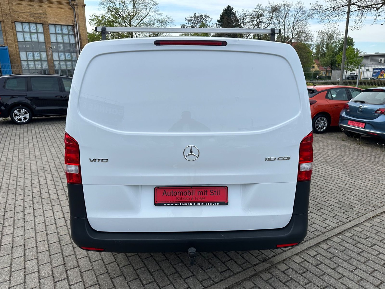 Mercedes-Benz Vito Kasten 110 WORKER PLUS Lang KLIMA TEMPO - Potniški kombi: slika 5 Mercedes-Benz Vito Kasten 110 WORKER PLUS Lang KLIMA TEMPO - Potniški kombi: slika 5