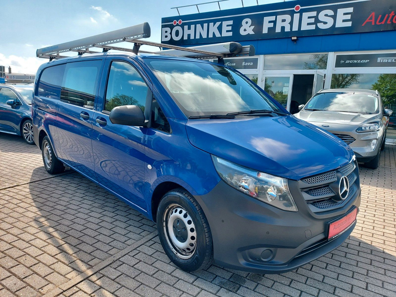 Mercedes-Benz Vito Mixto 114 Extra lang Autom. 5 Sitze Klima - Potniški kombi: slika 2 Mercedes-Benz Vito Mixto 114 Extra lang Autom. 5 Sitze Klima - Potniški kombi: slika 2