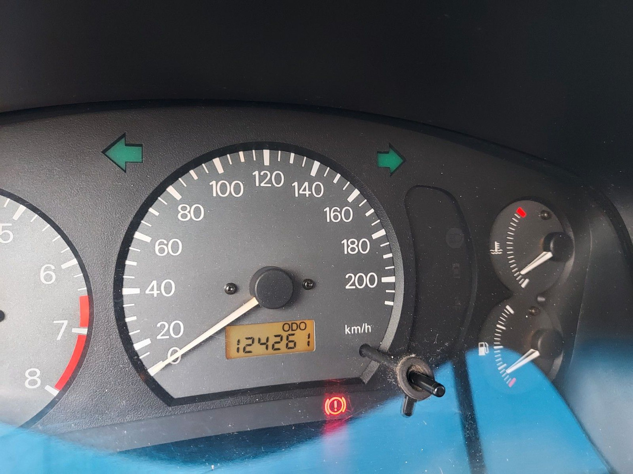 Mitsubishi Colt GLX Klima el. Fenster/Spiegel Radio 8xRäder - Limuzina: slika 3 Mitsubishi Colt GLX Klima el. Fenster/Spiegel Radio 8xRäder - Limuzina: slika 3