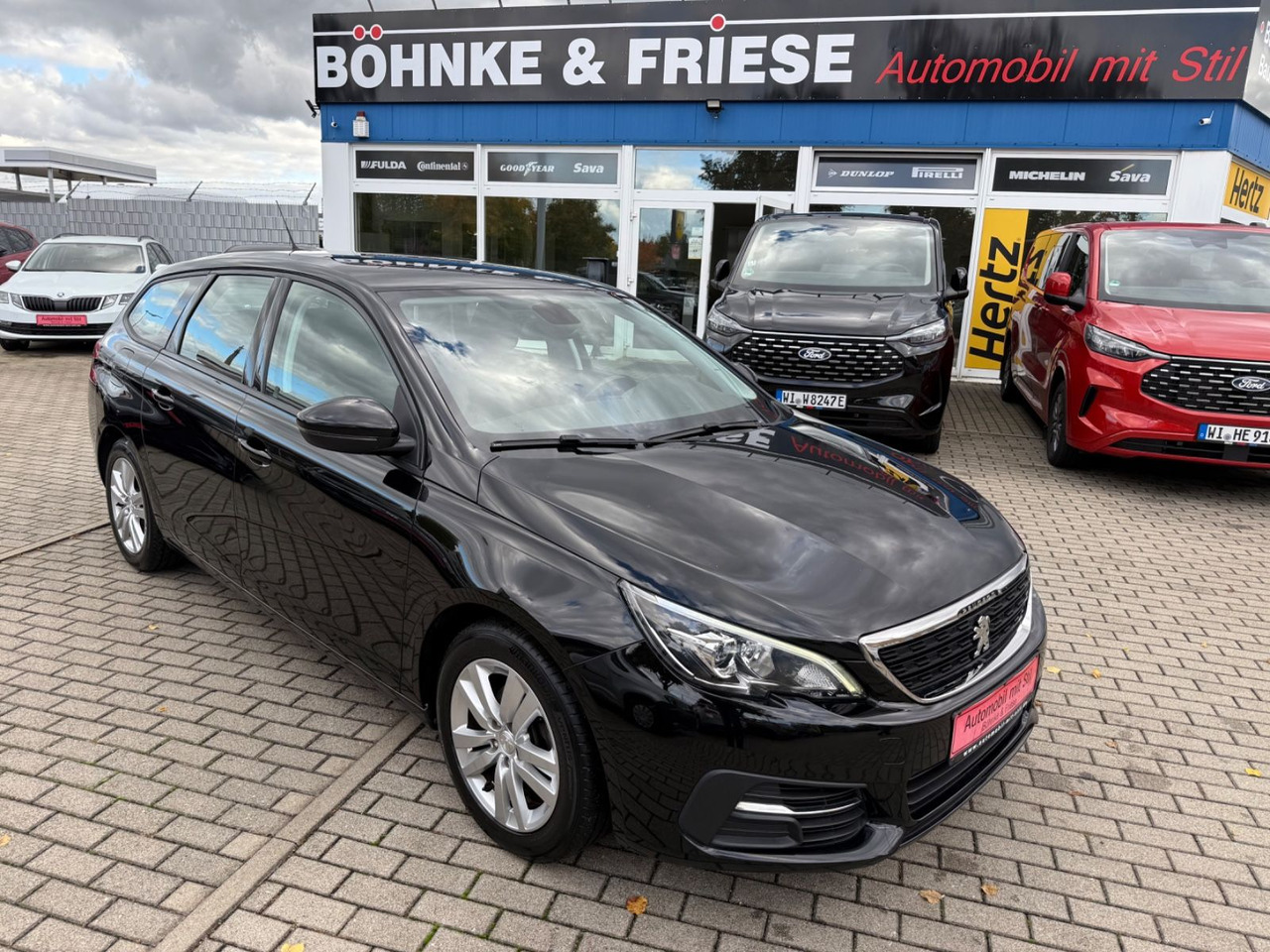 Peugeot 308 SW Active TEMPOMAT NAVI KLIMAA NAVI - Karavan: slika 1 Peugeot 308 SW Active TEMPOMAT NAVI KLIMAA NAVI - Karavan: slika 1