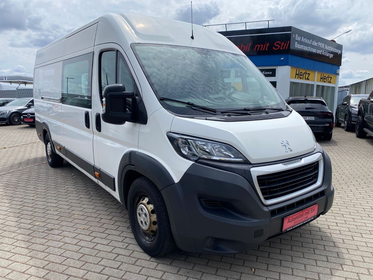 Peugeot Boxer Kasten Hochraum 435 L4H2 Komfort Plus Blue - Potniški kombi: slika 2 Peugeot Boxer Kasten Hochraum 435 L4H2 Komfort Plus Blue - Potniški kombi: slika 2