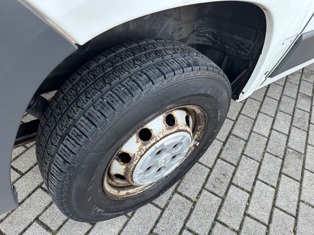 Peugeot Boxer Kasten L1H1 Komfort HDi 150 TÜV NEU KLIMA - Minibus, Potniški kombi: slika 5 Peugeot Boxer Kasten L1H1 Komfort HDi 150 TÜV NEU KLIMA - Minibus, Potniški kombi: slika 5