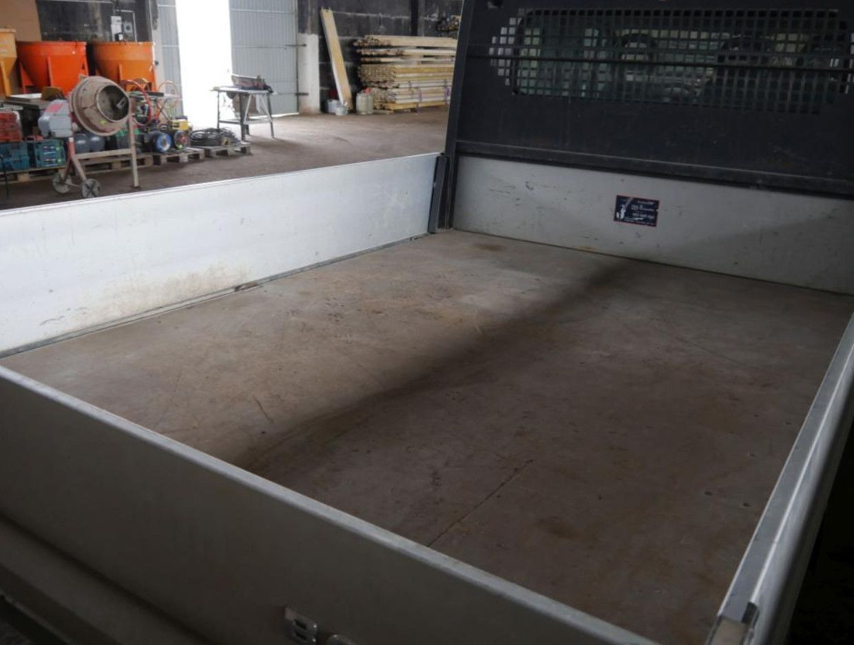 Peugeot Boxer Pritsche Doka. 335 L3 BlueHDi 130 Klima - Dostavno vozilo s kesonom, Dostavno vozilo z dvojno kabino: slika 5 Peugeot Boxer Pritsche Doka. 335 L3 BlueHDi 130 Klima - Dostavno vozilo s kesonom, Dostavno vozilo z dvojno kabino: slika 5