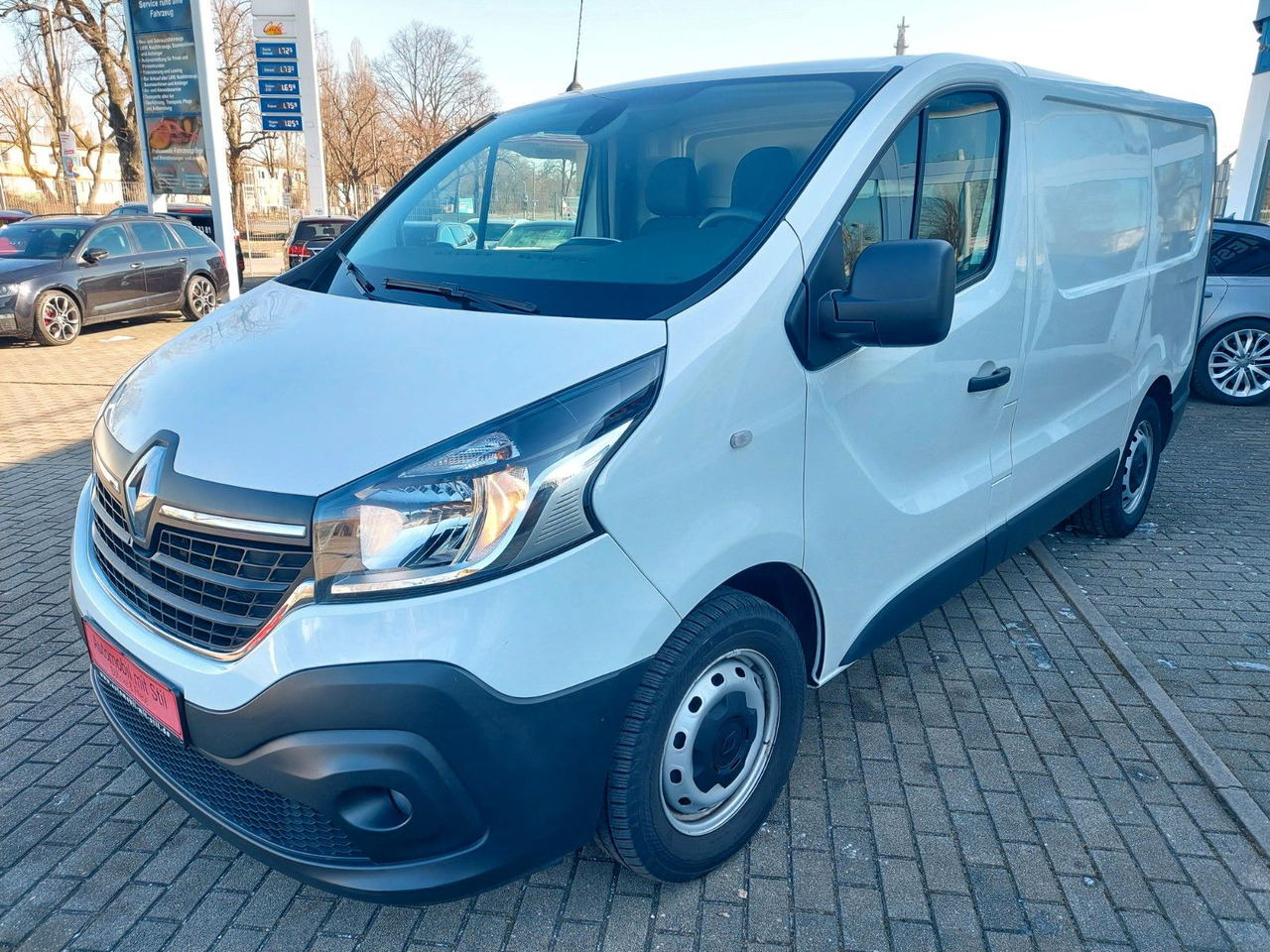 Renault Trafic Kasten L1H1 2,8t Komfort Klima Navi Tempo Renault Trafic Kasten L1H1 2,8t Komfort Klima Navi Tempo - Minibus, Potniški kombi: slika 5 Renault Trafic Kasten L1H1 2,8t Komfort Klima Navi Tempo Renault Trafic Kasten L1H1 2,8t Komfort Klima Navi Tempo - Minibus, Potniški kombi: slika 5