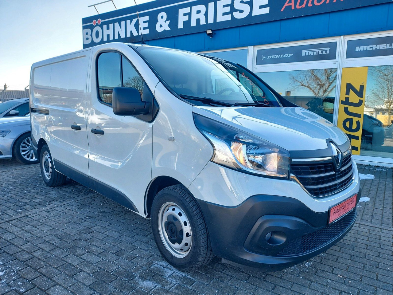 Renault Trafic Kasten L1H1 2,8t Komfort Klima Navi Tempo Renault Trafic Kasten L1H1 2,8t Komfort Klima Navi Tempo - Minibus, Potniški kombi: slika 2 Renault Trafic Kasten L1H1 2,8t Komfort Klima Navi Tempo Renault Trafic Kasten L1H1 2,8t Komfort Klima Navi Tempo - Minibus, Potniški kombi: slika 2