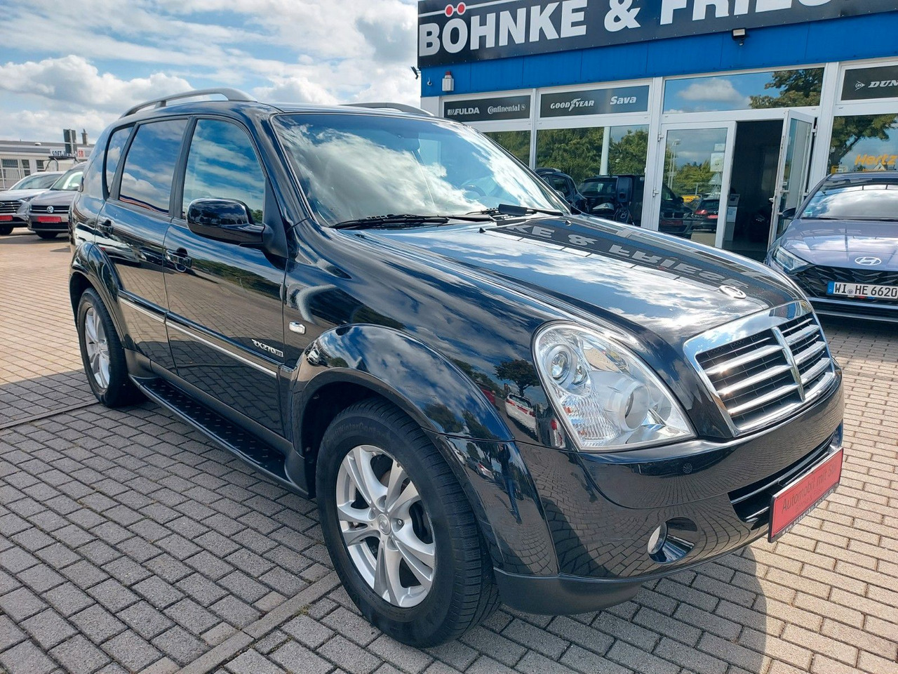 Ssangyong REXTON Rexton II Automatik 7 Sitze Leder 4x4 - SUV: slika 1 Ssangyong REXTON Rexton II Automatik 7 Sitze Leder 4x4 - SUV: slika 1