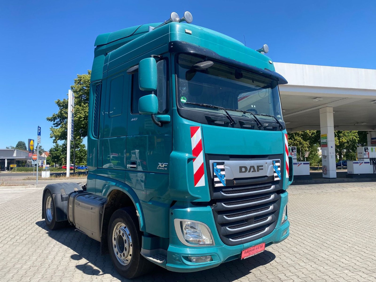 DAF XF 440 EURO 6 KIPPHYDRAULIK ALUFELGEN - Vlačilec: slika 2 DAF XF 440 EURO 6 KIPPHYDRAULIK ALUFELGEN - Vlačilec: slika 2
