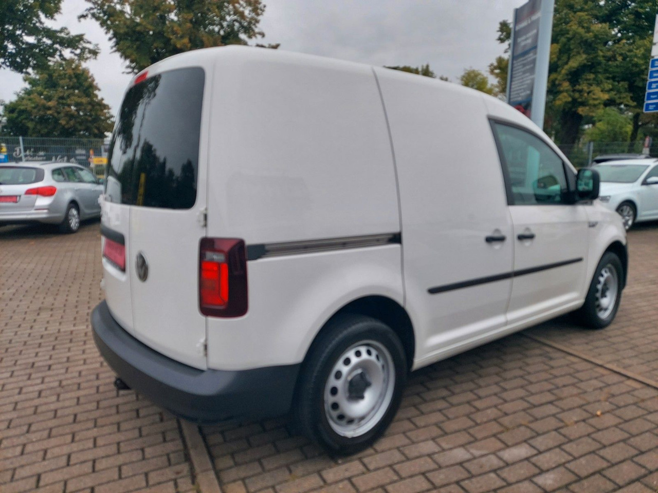 Potniški kombi Volkswagen Caddy Kasten Klima Xenon Bluetooth: slika 8