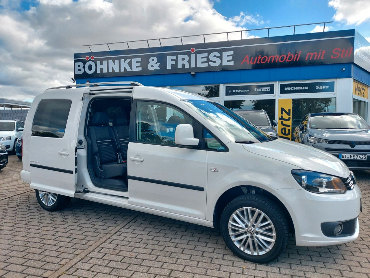 Volkswagen Caddy Kombi Maxi Comfortline 7 Sitze Team - Potniški kombi: slika 1 Volkswagen Caddy Kombi Maxi Comfortline 7 Sitze Team - Potniški kombi: slika 1