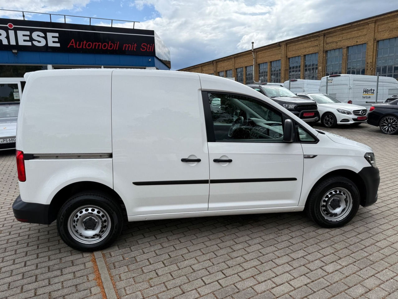 Volkswagen Caddy Nfz Kasten 4Motion KLIMA NAVI 10/25 TÜV - Potniški kombi: slika 3 Volkswagen Caddy Nfz Kasten 4Motion KLIMA NAVI 10/25 TÜV - Potniški kombi: slika 3
