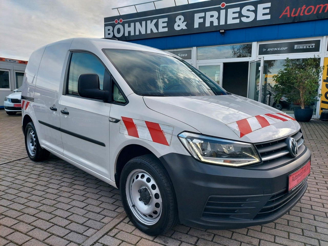 Volkswagen Caddy Nfz Kasten BMT LED AHK 11/26 TÜV - Potniški kombi: slika 2 Volkswagen Caddy Nfz Kasten BMT LED AHK 11/26 TÜV - Potniški kombi: slika 2