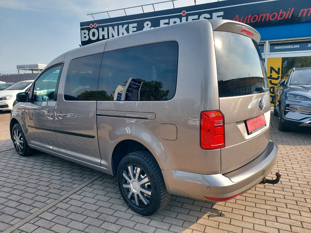 Volkswagen Caddy PKW Maxi 4Motion DSG 7 Sitze Klima Tempo - Potniški kombi: slika 4 Volkswagen Caddy PKW Maxi 4Motion DSG 7 Sitze Klima Tempo - Potniški kombi: slika 4