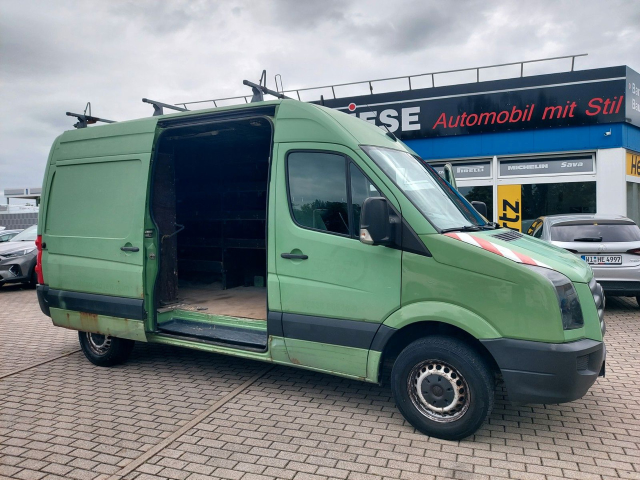 Volkswagen Crafter Kasten 35 L2H2 Hoch lang Standheiz - Potniški kombi: slika 1 Volkswagen Crafter Kasten 35 L2H2 Hoch lang Standheiz - Potniški kombi: slika 1